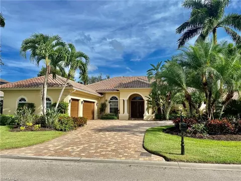 7630 Palmer Ct, Naples, FL 34113