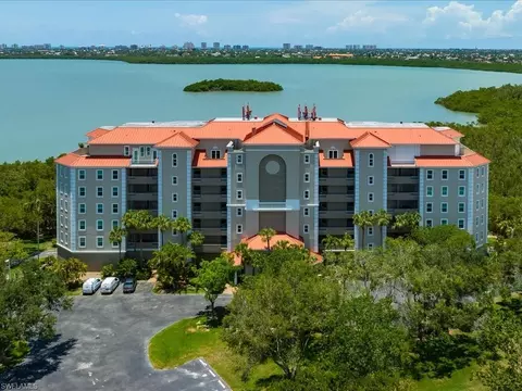 269 Vintage Bay Dr #C-3, Marco Island, FL 34145