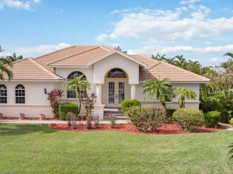790 Amber Dr, Marco Island, FL 34145