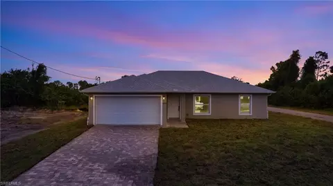 2707 4th St SW, Lehigh Acres, FL 33976