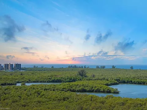 455 Cove Tower Dr #904, Naples, FL 34110