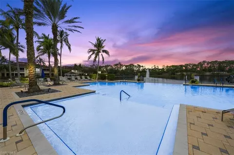 1886 Tarpon Bay Dr S #106, Naples, FL 34119