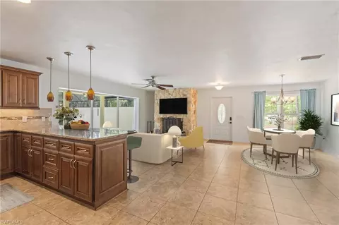 270 31st St NW, Naples, FL 34120