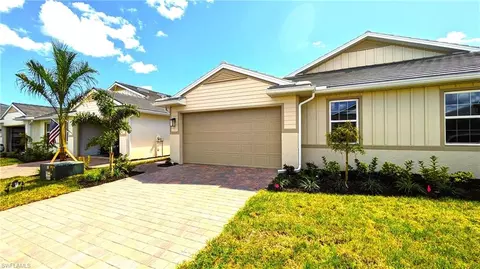 990 Enbrook Loop, Naples, FL 34114