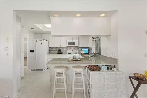 9580 Summer Pl, Naples, FL 34109 photo 7