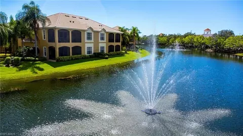 5035 Blauvelt Way # 202, Naples, FL 34105