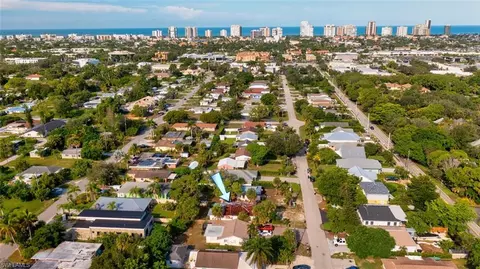 1286 Highlands Dr, Naples, FL 34103