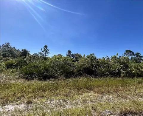 517 Johns Ave, Lehigh Acres, FL 33972