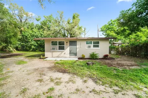 2665 Saint Charles St, Fort Myers, FL 33916