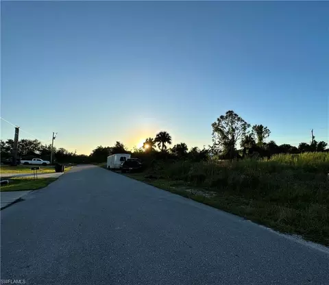 4307 9th St SW, Lehigh Acres, FL 33976 photo 2