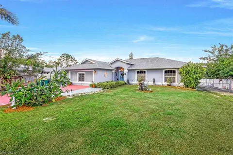 1241 16th Ave SW, Naples, FL 34117