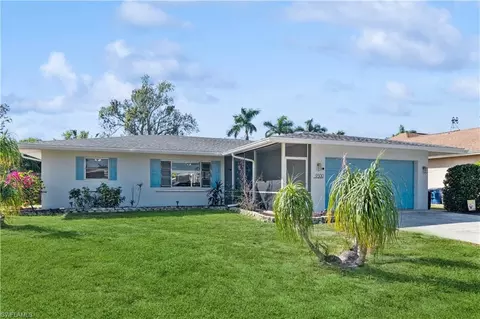 9300 Carolina St, Bonita Springs, FL 34135