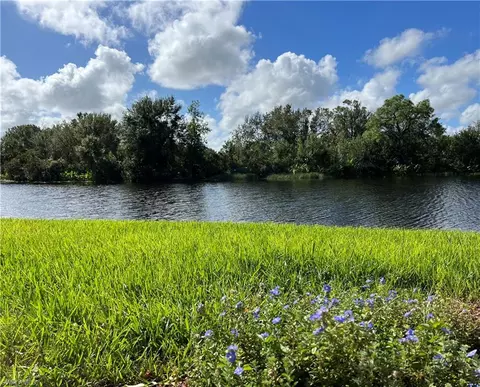 12744 Devonshire Lakes Cir, Fort Myers, FL 33913