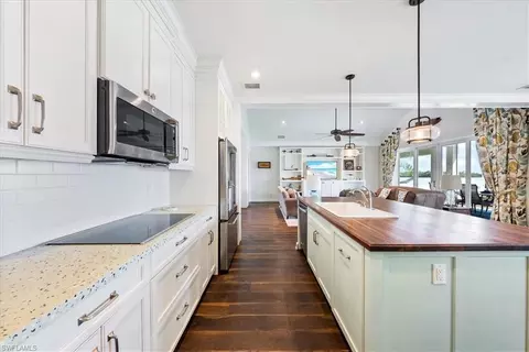 Kitchen - 216 Goodland Dr E, Goodland, FL 34140 photo 4 of 5