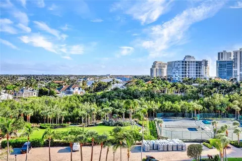 60 Seagate Dr #703, Naples, FL 34103 photo 35