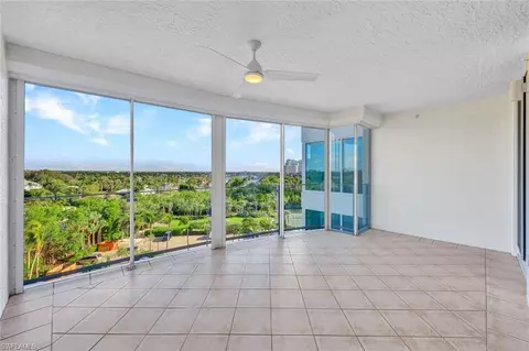 60 Seagate Dr #703, Naples, FL 34103 photo 22