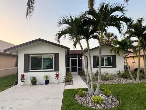 655 106th Ave N, Naples, FL 34108