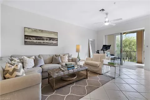 400 Lambiance Cir #4-205, Naples, FL 34108