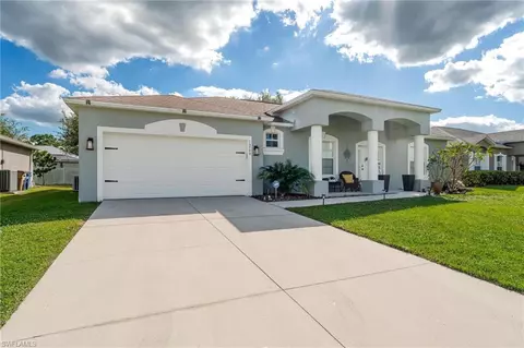 15744 Sunny Crest Ln, Fort Myers, FL 33905