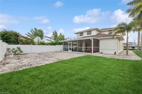 10082 Vanderbilt Dr, Naples, FL 34108 photo 37
