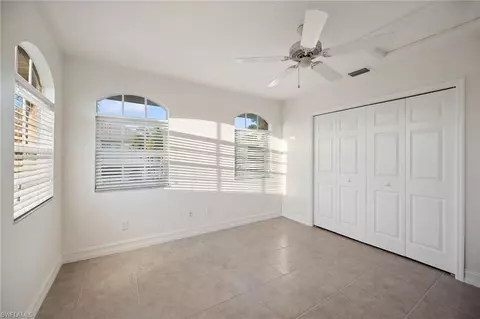10082 Vanderbilt Dr, Naples, FL 34108 photo 24