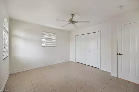 10082 Vanderbilt Dr, Naples, FL 34108 photo 25