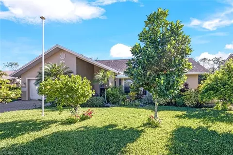 965 Charlemagne Blvd, Naples, FL 34112