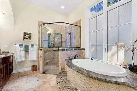 605 Palm Cir E, Naples, FL 34102 photo 29