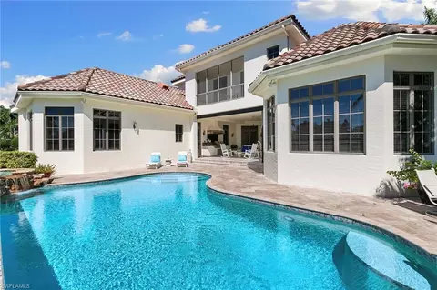 605 Palm Cir E, Naples, FL 34102 photo 10