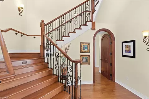 605 Palm Cir E, Naples, FL 34102 photo 31