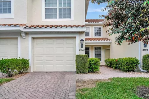 1330 Henley St #2103, Naples, FL 34105