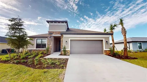 10 SW 34th Ave, Cape Coral, FL 33993
