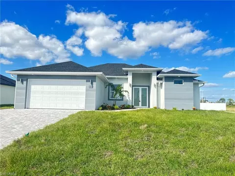 1423 Kismet Pkwy W, Cape Coral, FL 33993