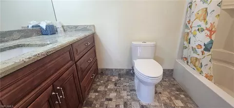 Bath - 3295 70th St SW, Naples, FL 34105 photo 4 of 5