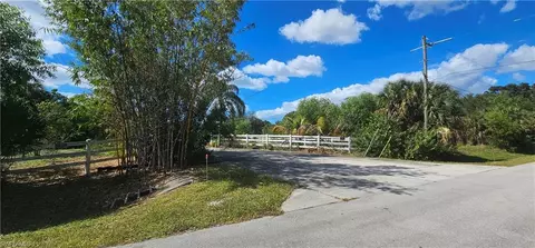 View/Area - 3295 70th St SW, Naples, FL 34105 photo 4 of 5