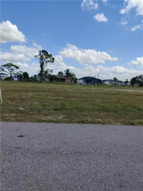 1918 NW 23rd Ave, Cape Coral, FL 33993