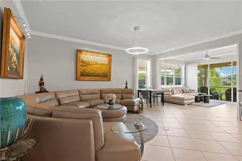28559 Guinivere Way, Bonita Springs, FL 34135