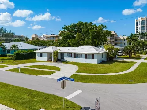 478 Fieldstone Dr, Marco Island, FL 34145