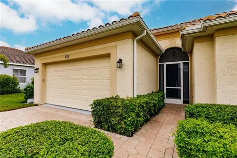 389 Harvard Ct, Naples, FL 34104 photo 4