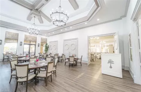 Dining - 2906 Leonardo Ave, Naples, FL 34119 photo 5 of 5