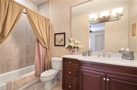 Bath - 2906 Leonardo Ave, Naples, FL 34119 photo 3 of 5