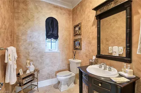 Bath - 2906 Leonardo Ave, Naples, FL 34119 photo 2 of 5