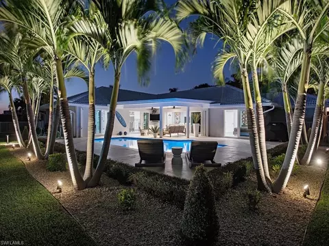 2263 Trout Ct, Naples, FL 34102