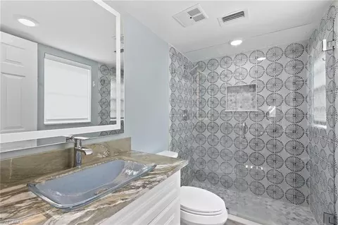 2096 Alamanda Dr #102, Naples, FL 34102 photo 11