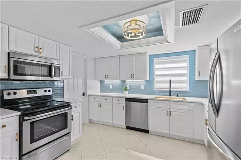 2096 Alamanda Dr #102, Naples, FL 34102 photo 3