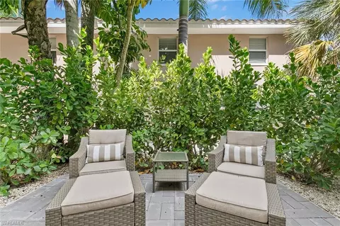 2096 Alamanda Dr #102, Naples, FL 34102 photo 15