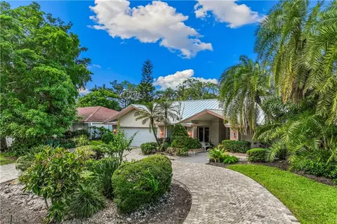 550 Bald Eagle Dr, Naples, FL 34105
