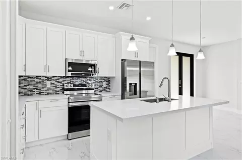 5004 Treasure Ln, Labelle, FL 33935 photo 5