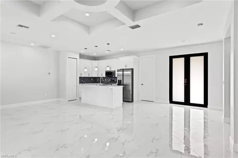 5004 Treasure Ln, Labelle, FL 33935 photo 4