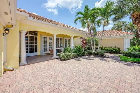 Exterior - 7024 Leopardi Ct, Naples, FL 34114 photo 4 of 15